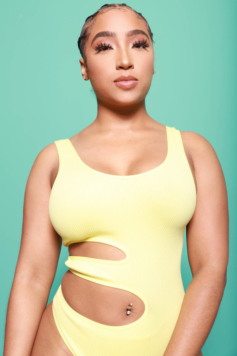 No Wonder Cut Out Seamless Bodysuit - Lemon