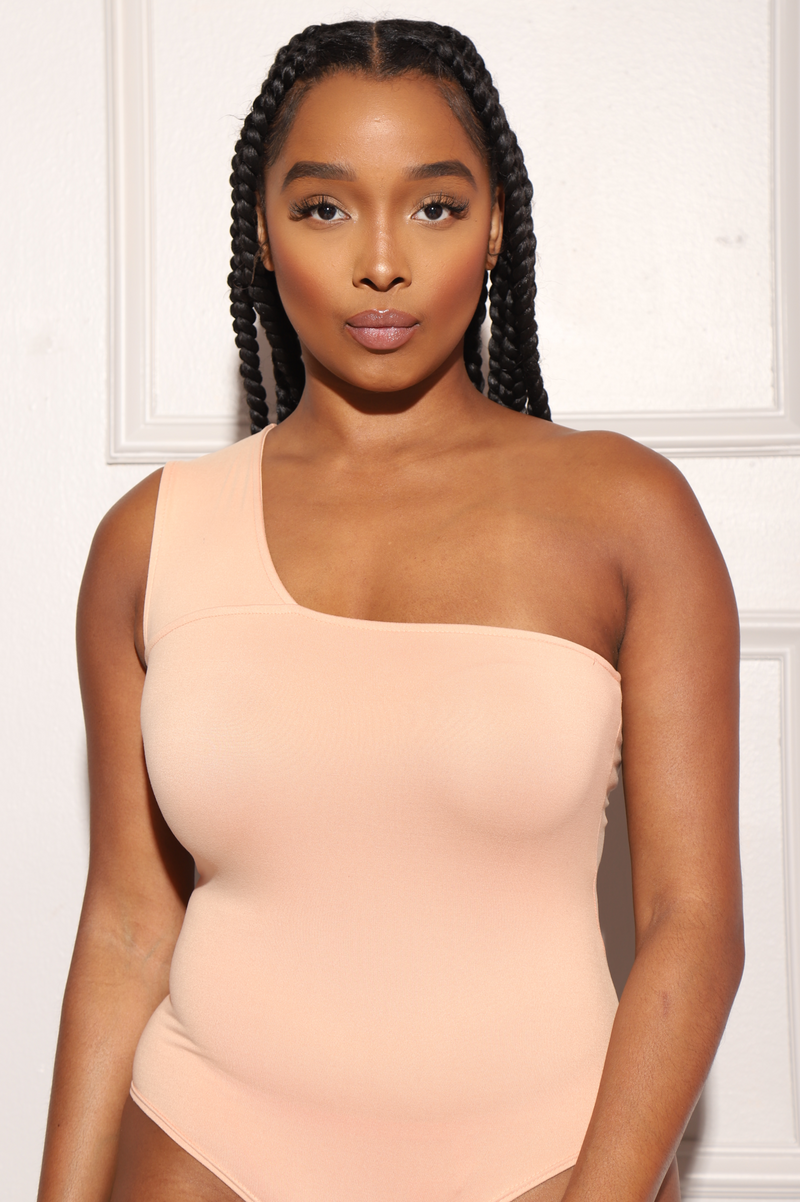 Glide One Shoulder Bodysuit - Nude